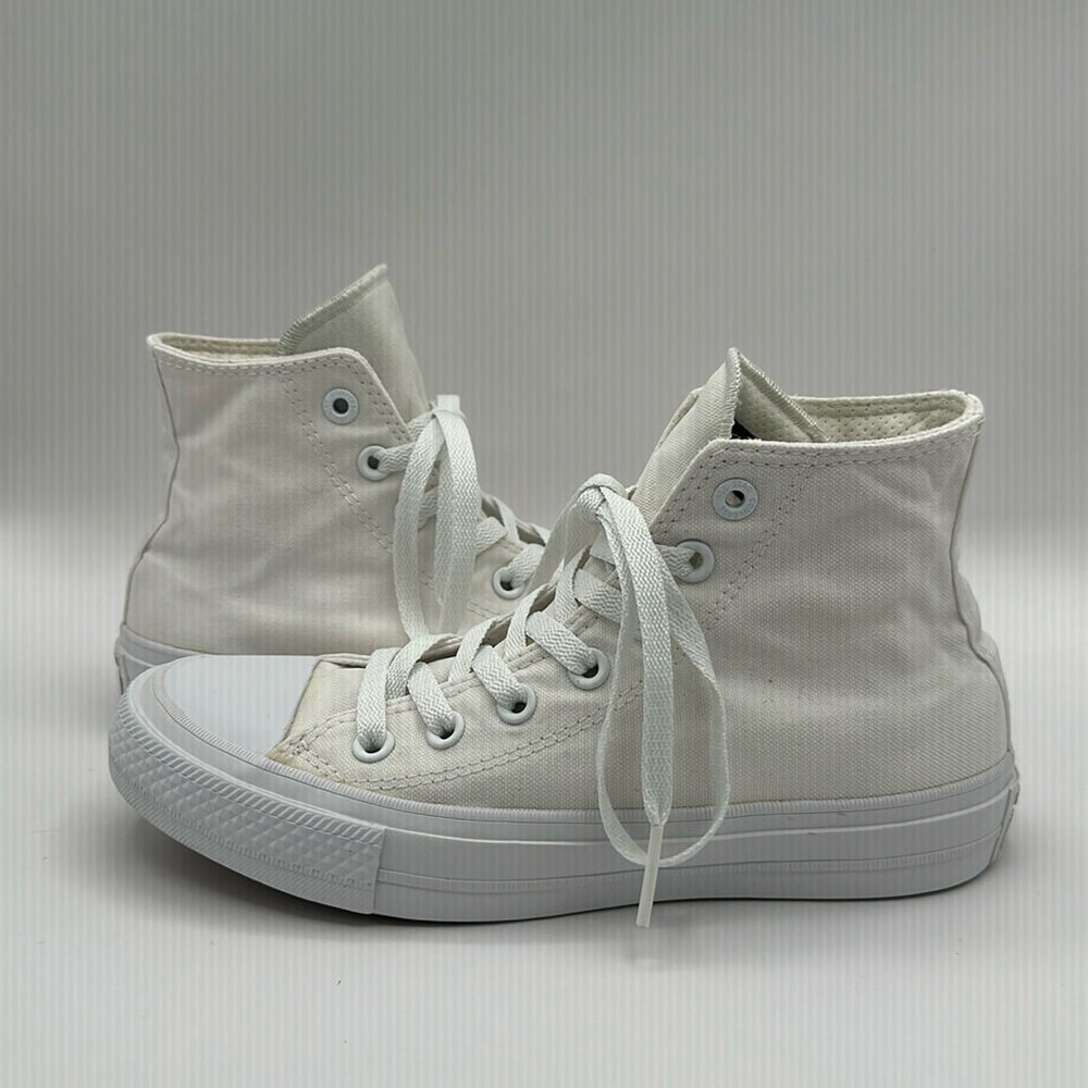 Converse Chuck Taylor All Star Women’s Size 5 High Top Classic White - Picture 2 of 12